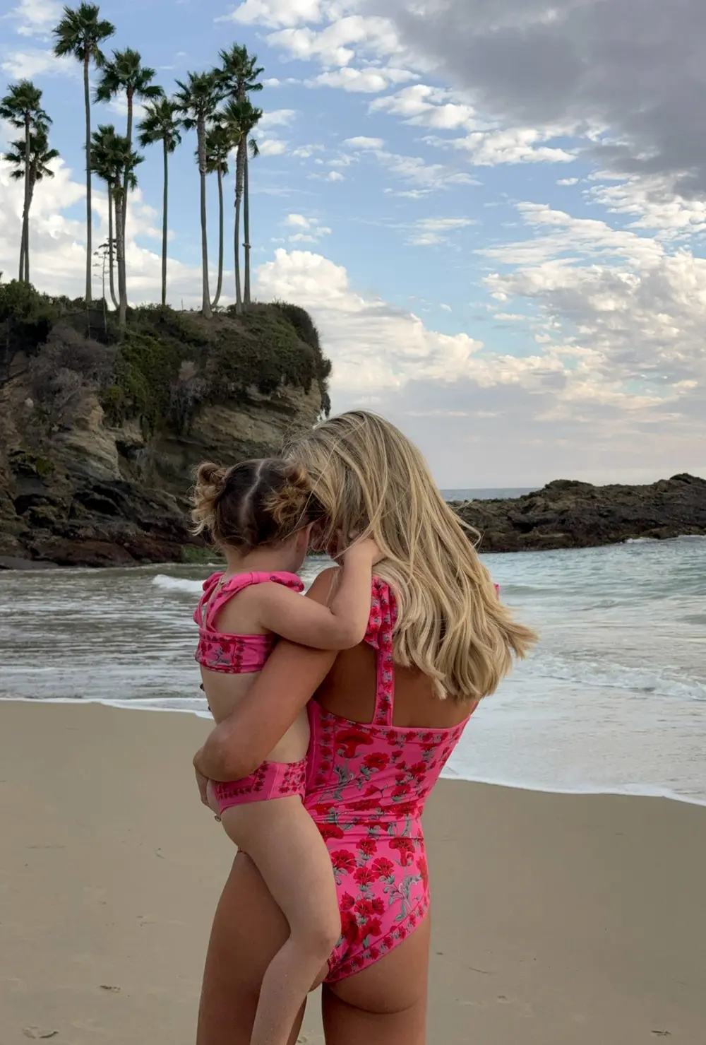 Akira One Piece Redwood Floral