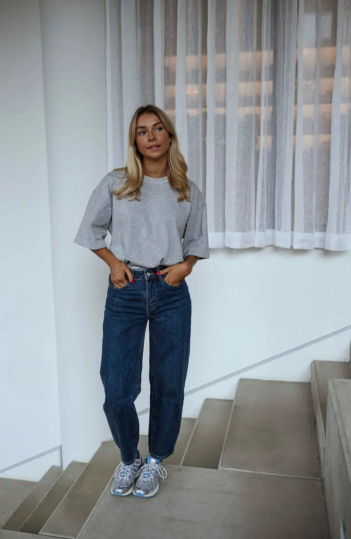 Grey Flo T-shirt