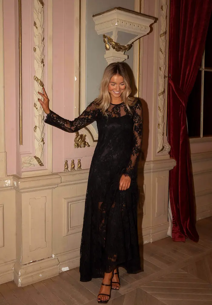 Black Hody Dress