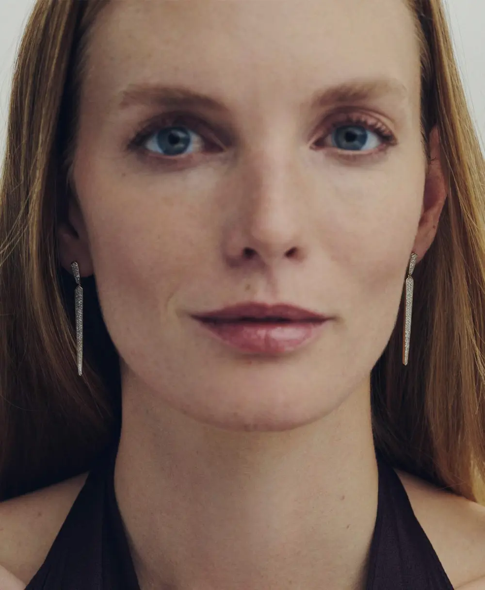 Spike 14k Gold Linear Earrings in White Diamond