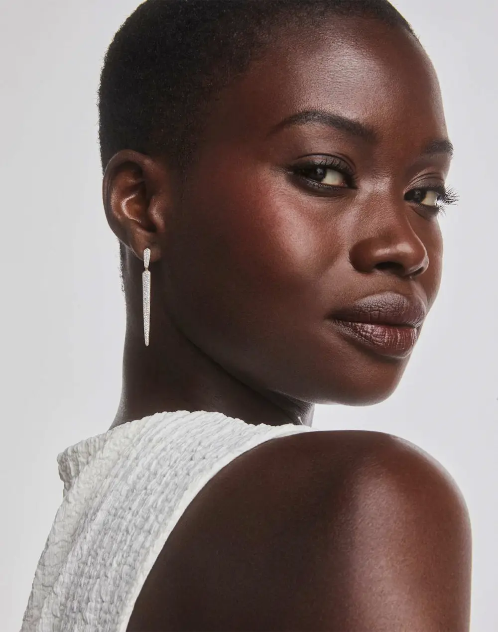 Spike 14k Gold Linear Earrings in White Diamond