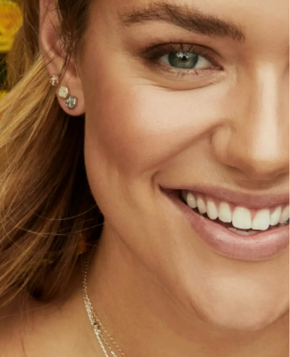 Nola Pendant Necklace