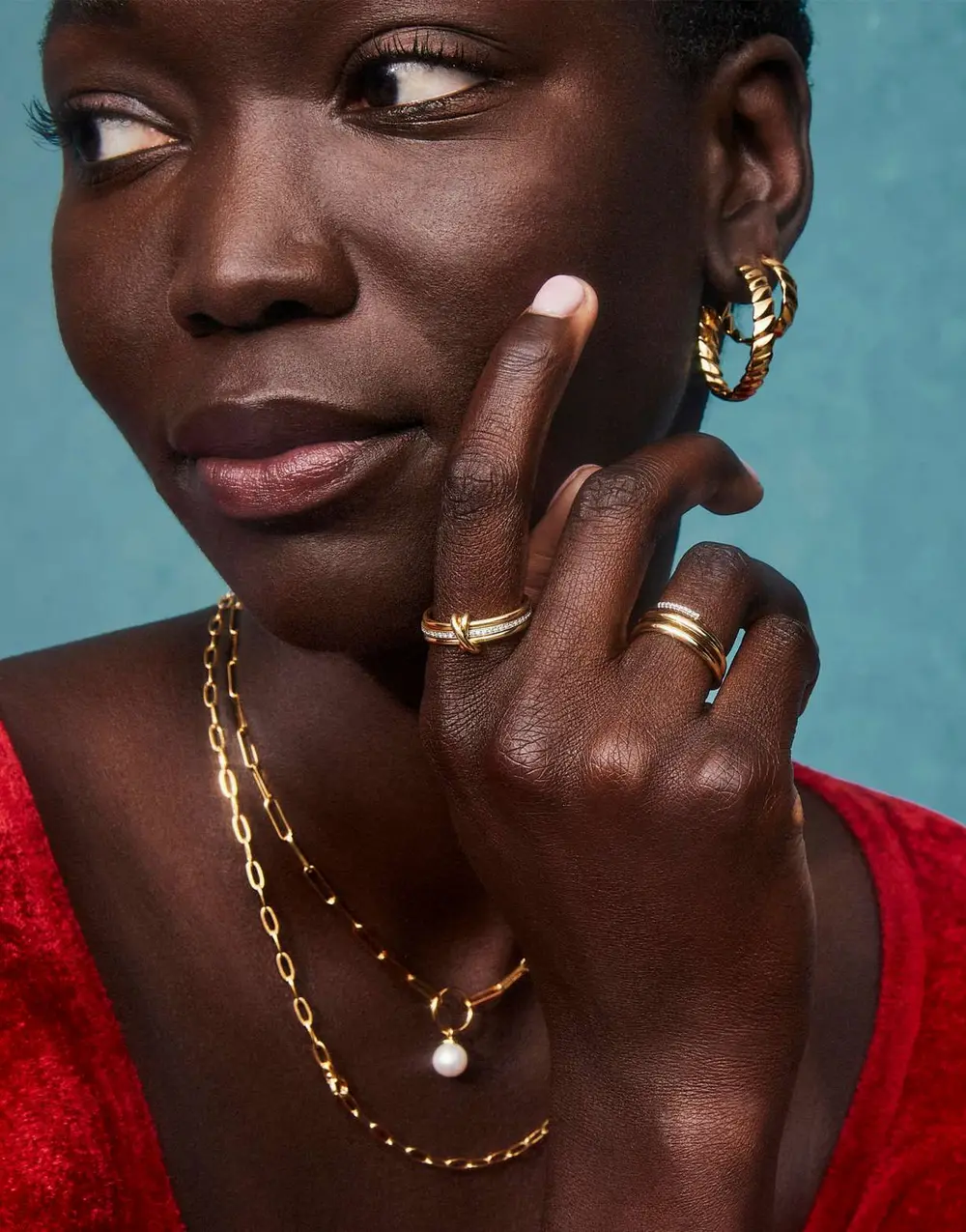 Tia Band Ring in White Sapphire