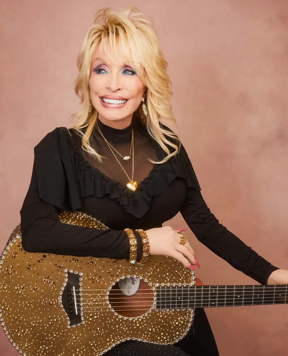 Dolly Parton x Kendra Scott Statement Chain Bracelet