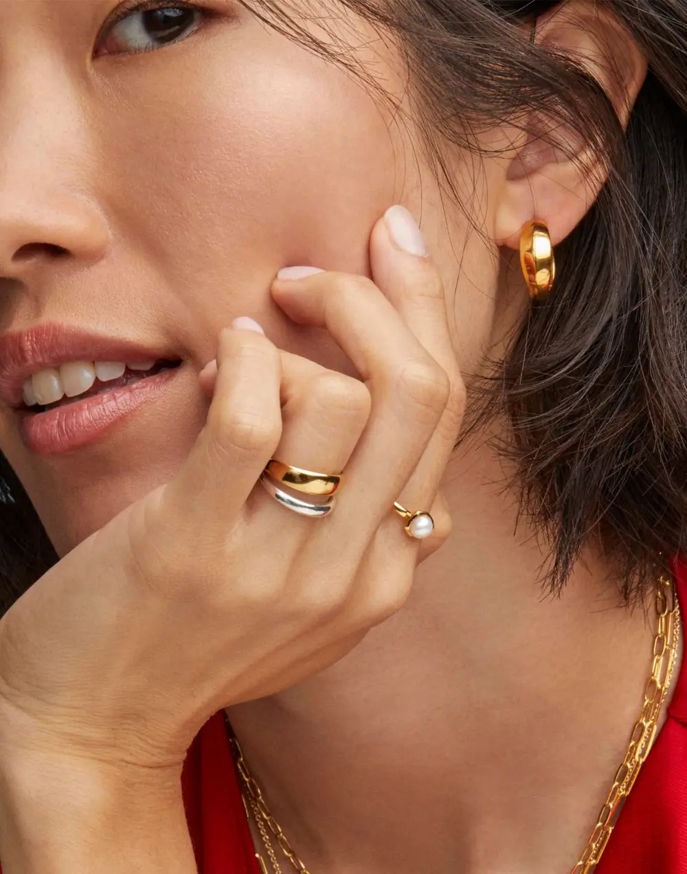 Alani Metal Huggie Earrings