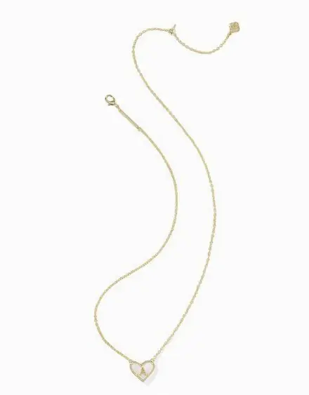 Ari Heart Letter Short Pendant Necklace