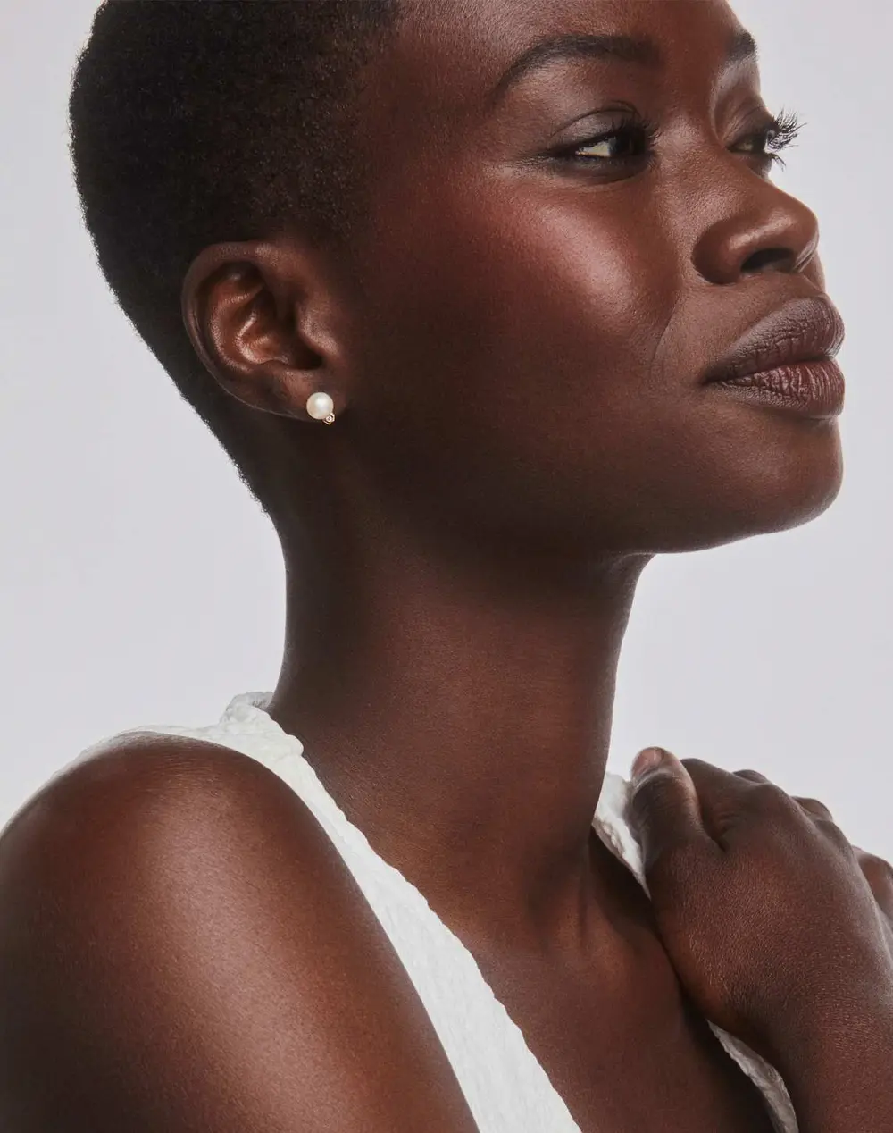 Cathleen 14k Yellow Gold Stud Earrings in Pearl