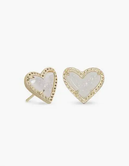Ari Heart Stud Earrings