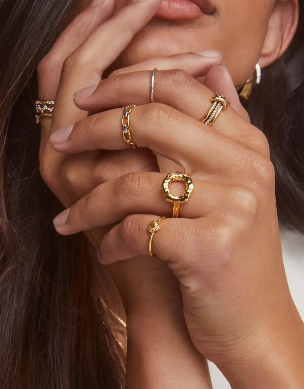 Tia Band Ring in White Sapphire