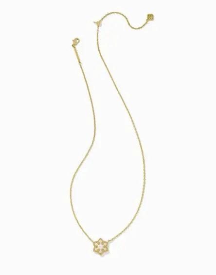 Snowflake Short Pendant Necklace