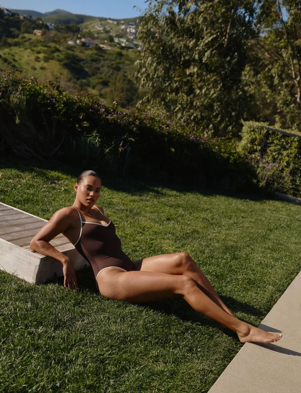 Ravello One Piece - Espresso/Ivory