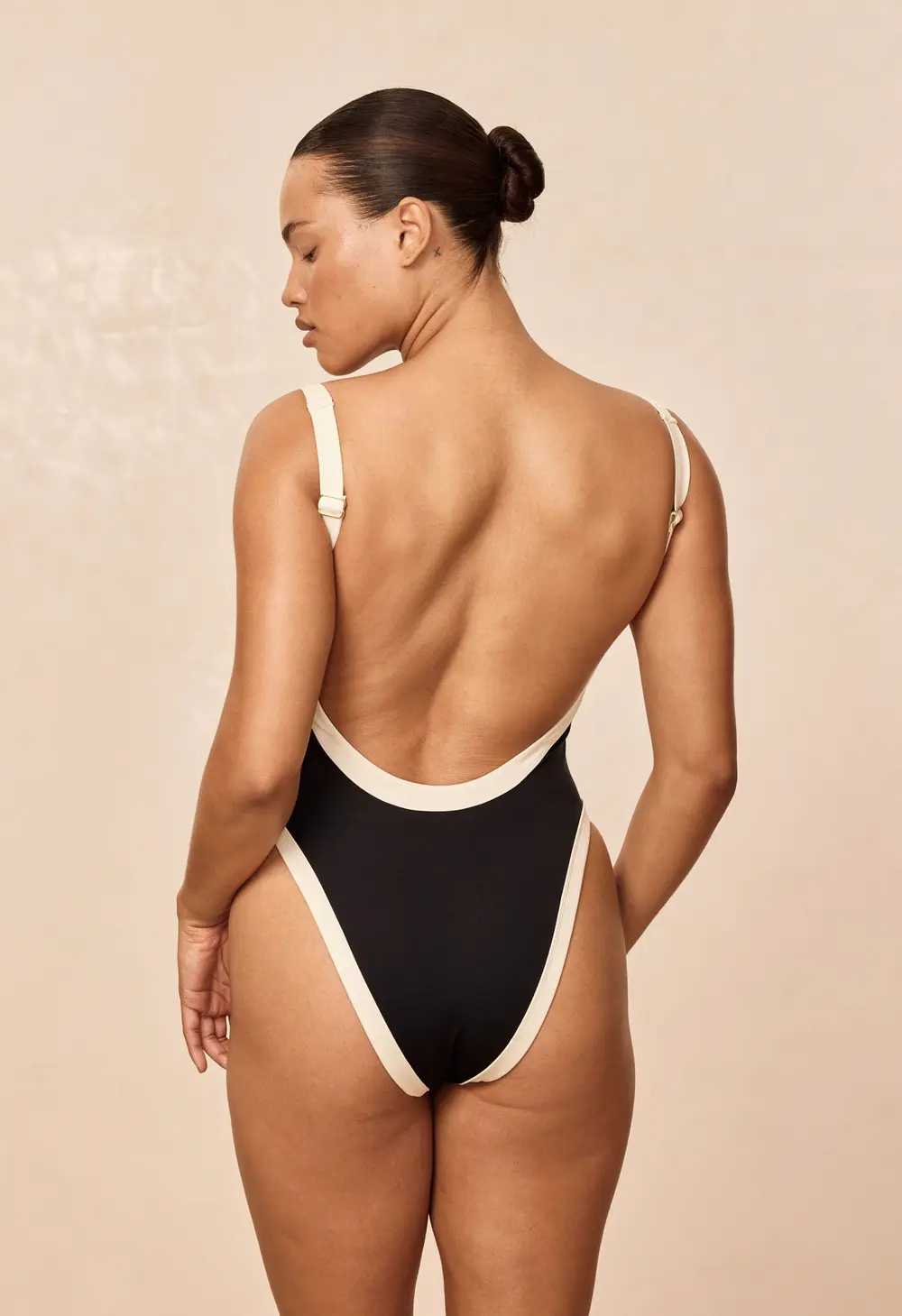 Barcelona One Piece - Black/Ivory