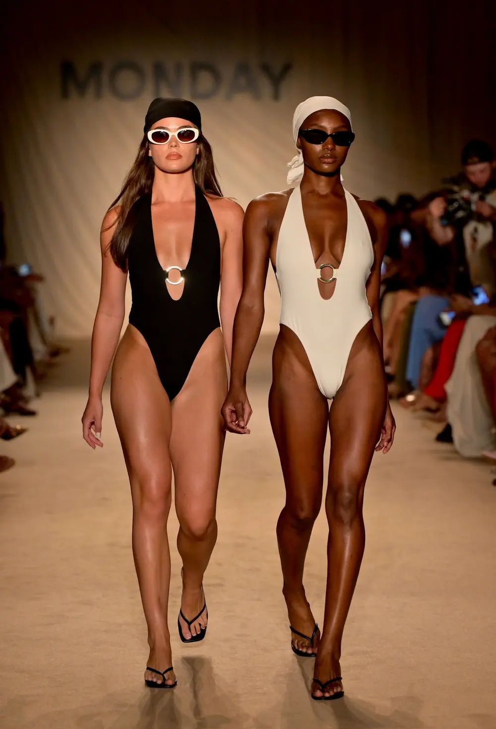 Montego One Piece - Black