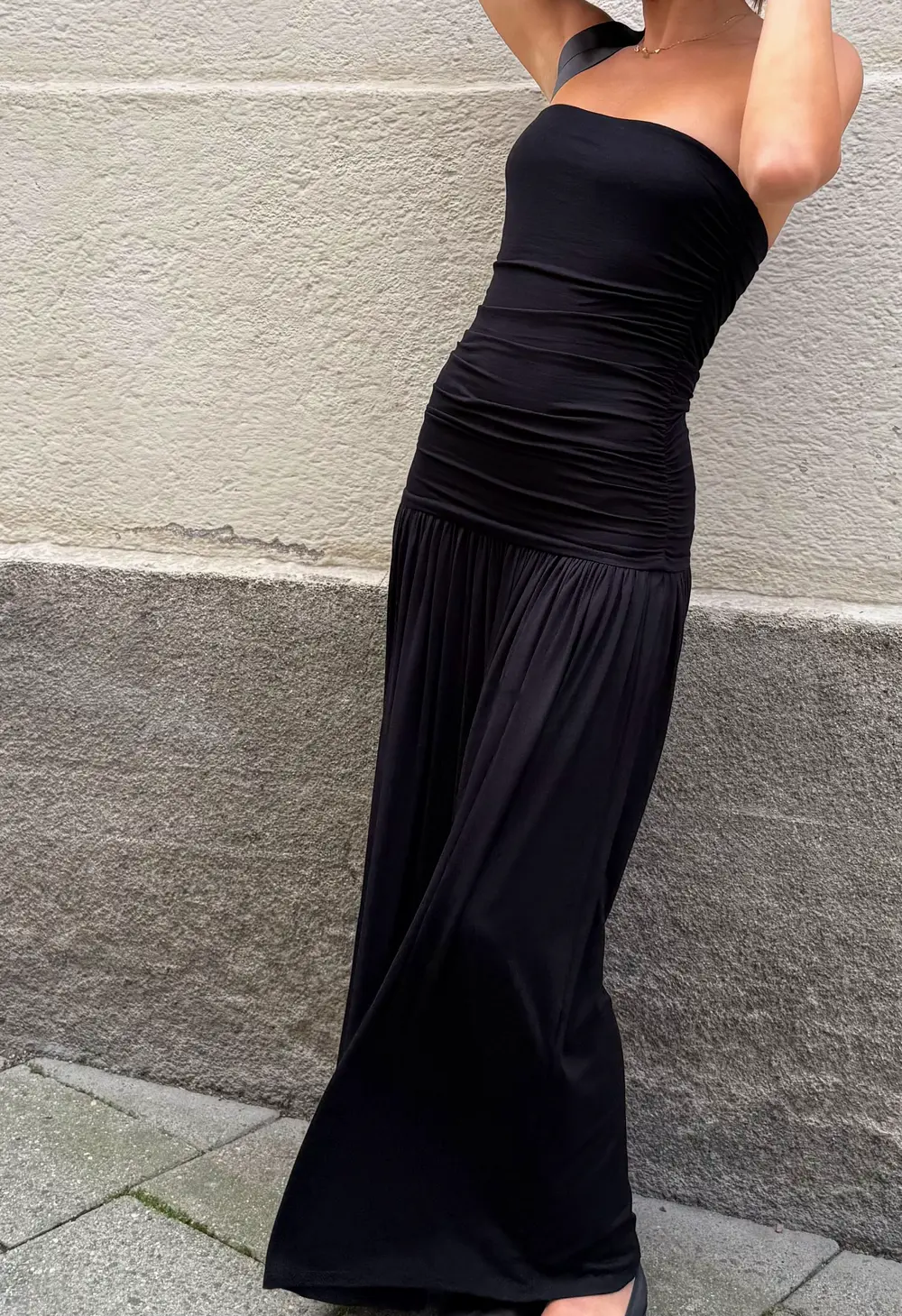 Flowy Tube Maxi Dress Black