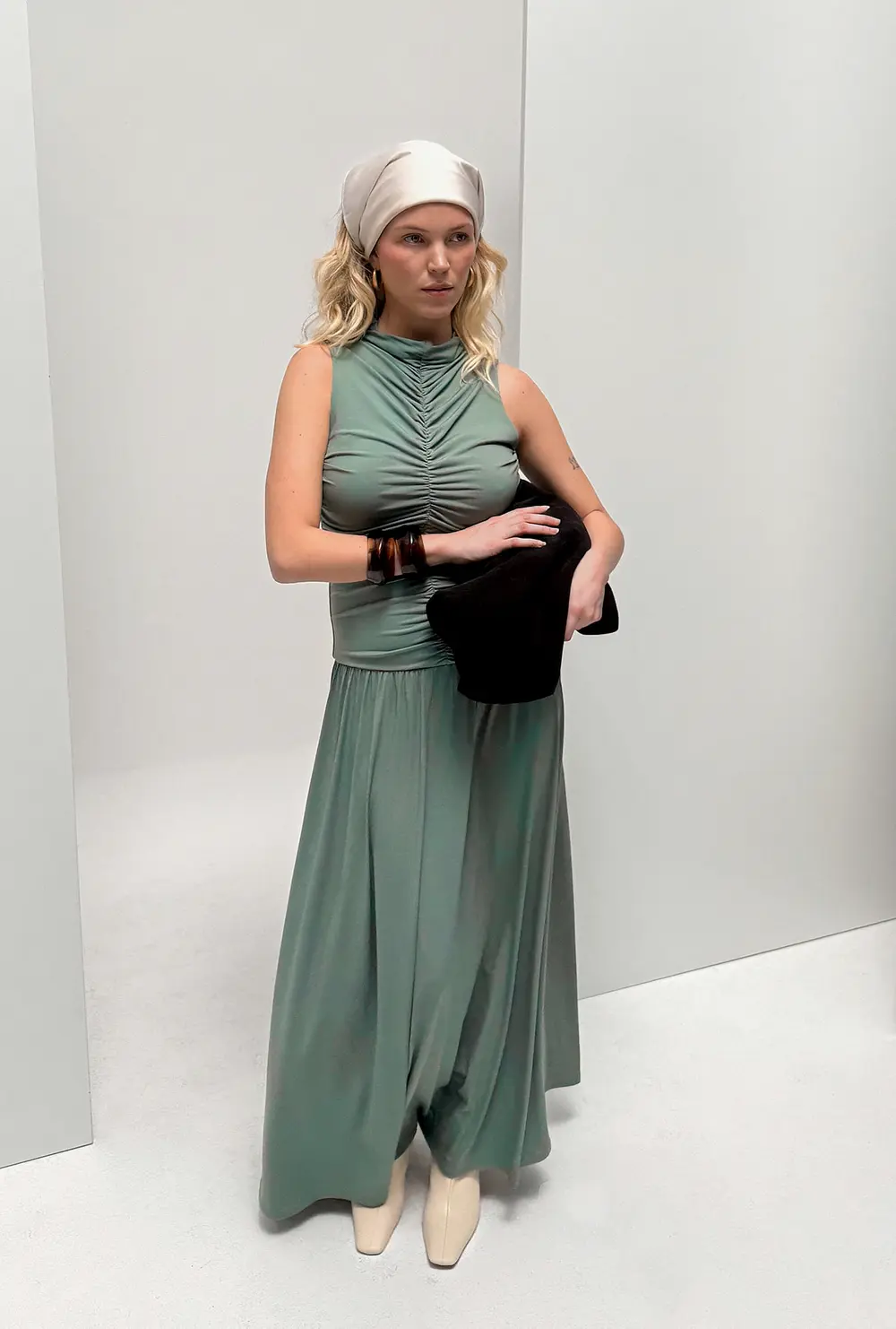 Sleeveless Rouched Midi Dress Green