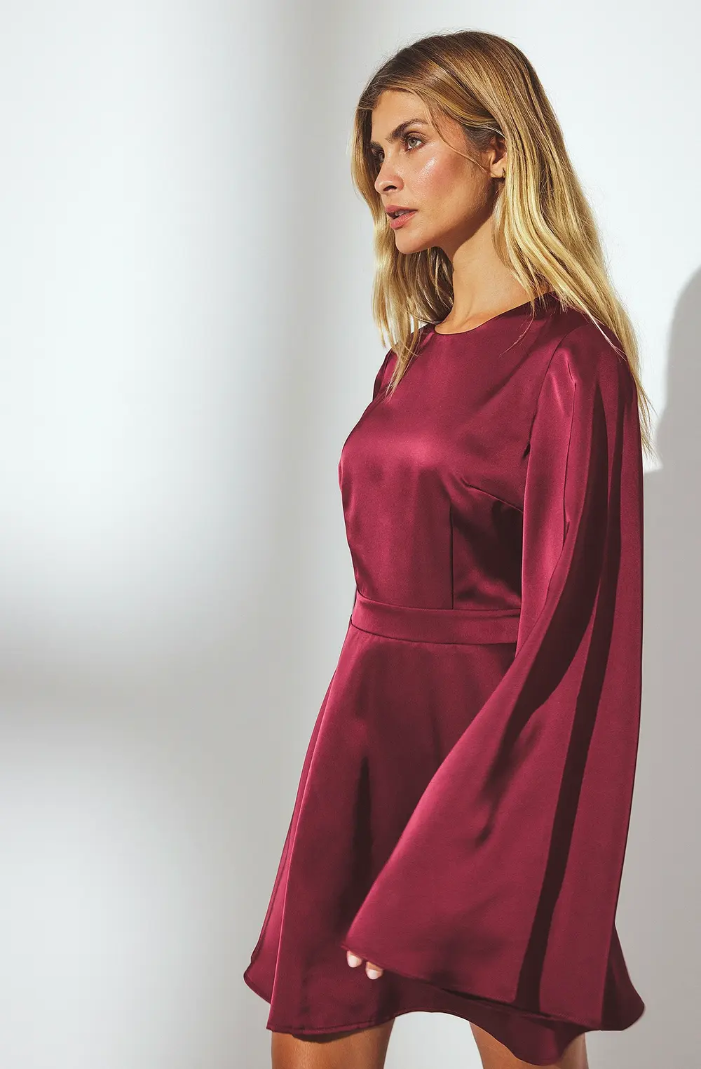 Open Back Mini Dress Burgundy