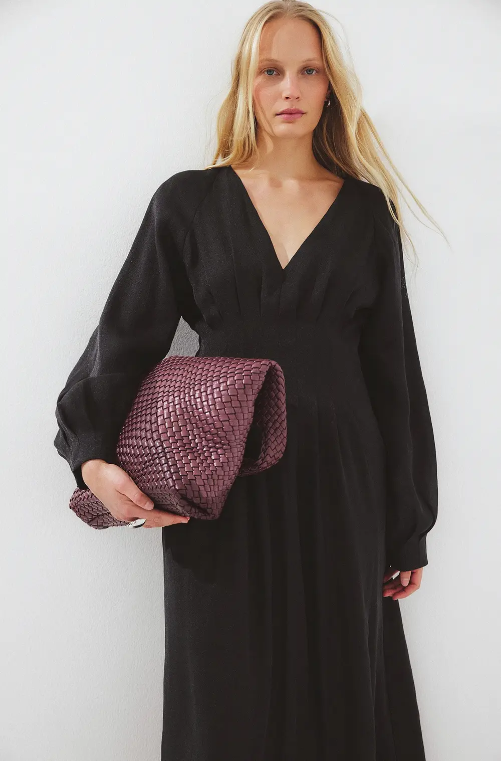 Pleated Waist V Neck Midi Dress Black