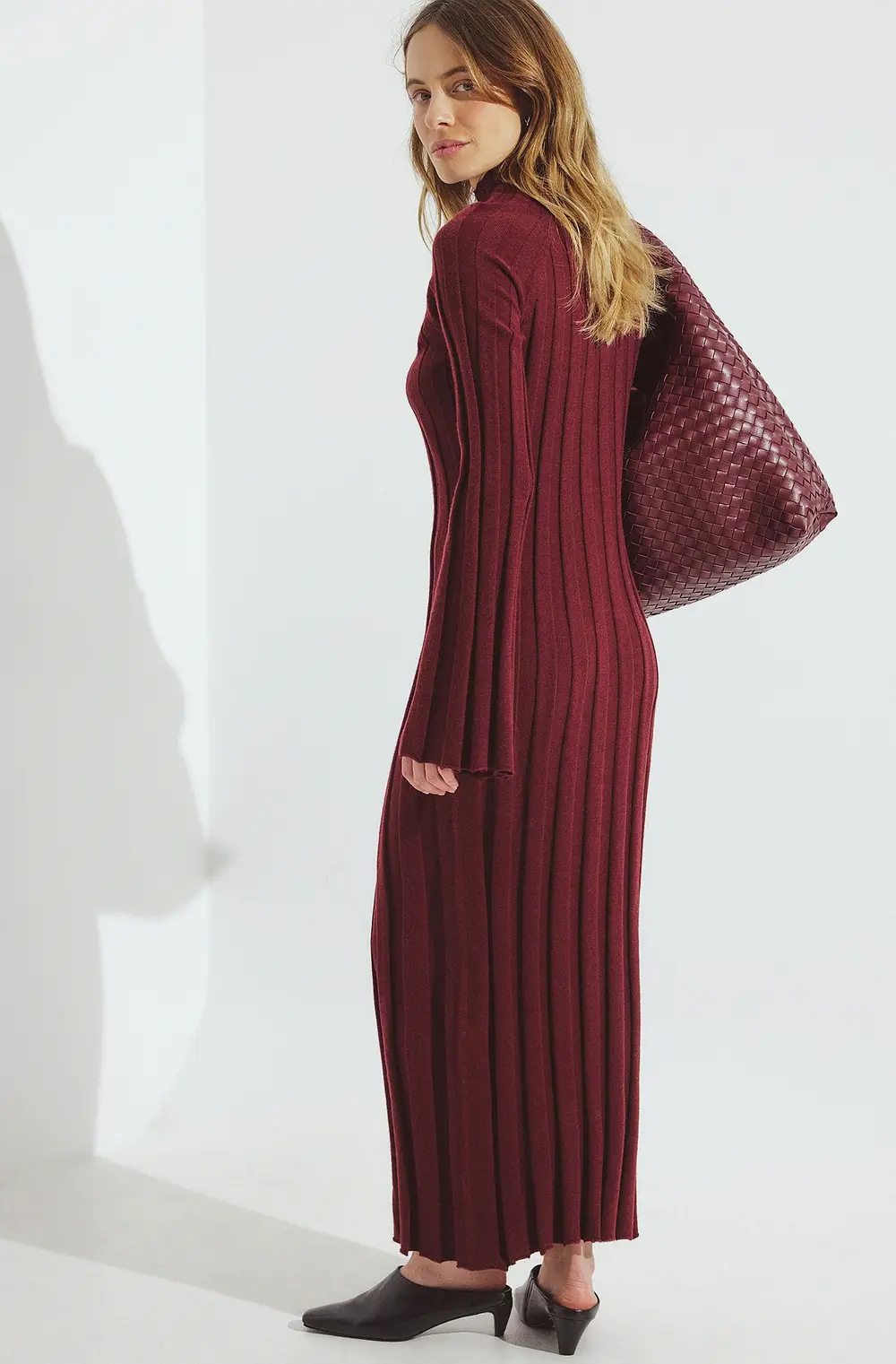 Knitted Ribbed Turtleneck Maxi Dress Burgundy