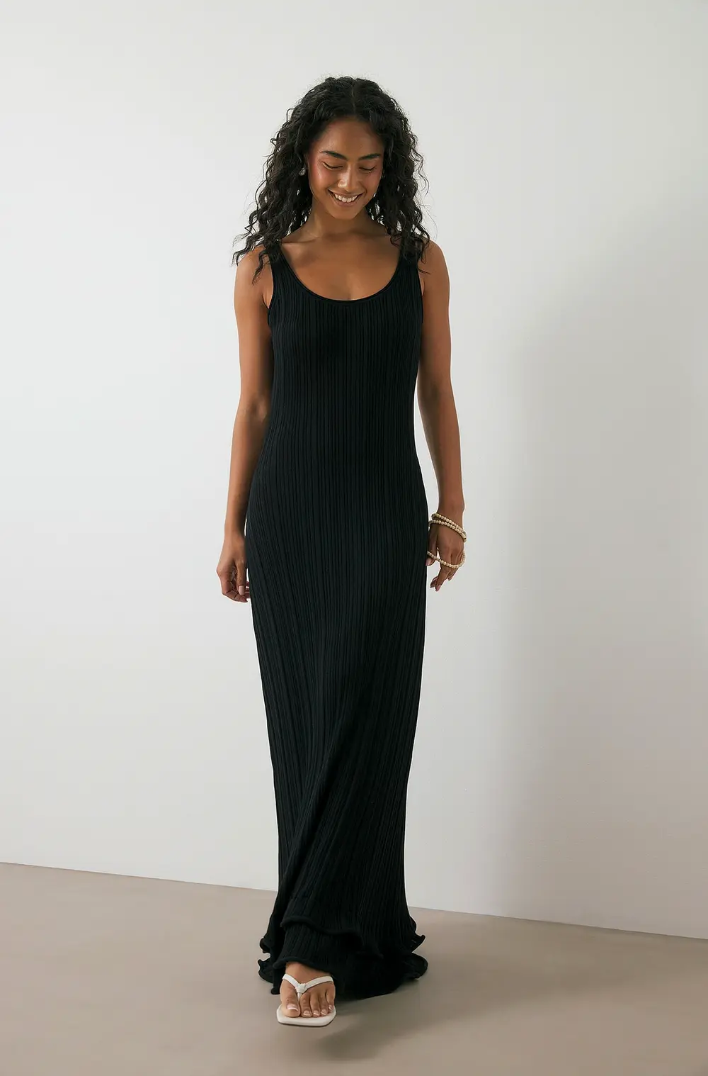 Knitted Scoop Neck Frill Maxi Dress Black