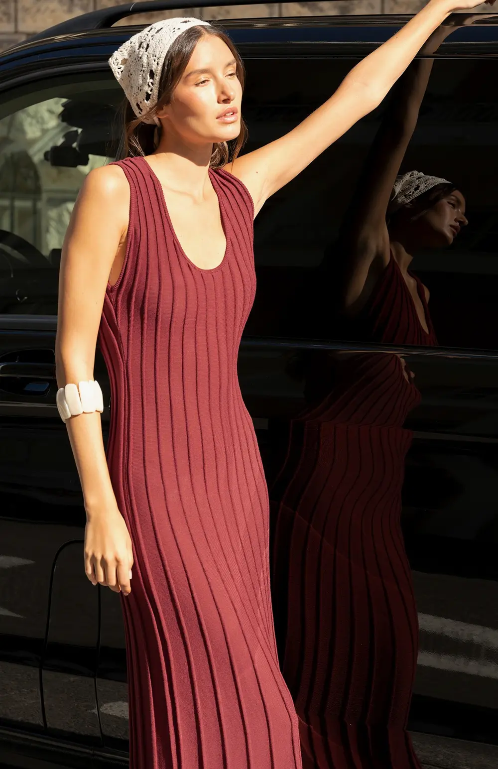 Knitted Scoop Neck Rib Maxi Dress Red