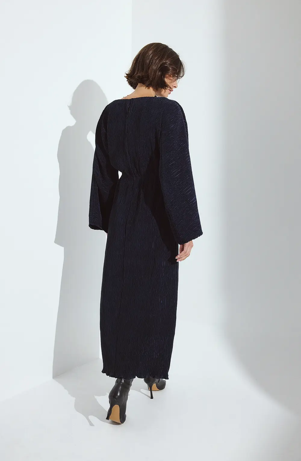 Plisse Boat Neck Maxi Dress Navy