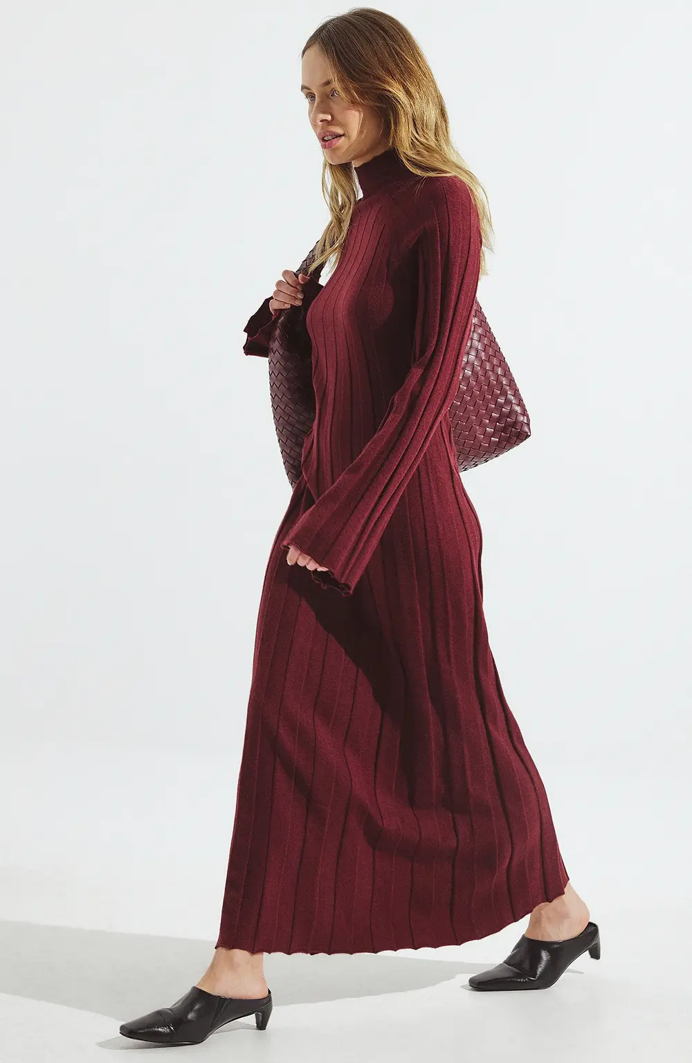 Knitted Ribbed Turtleneck Maxi Dress Burgundy