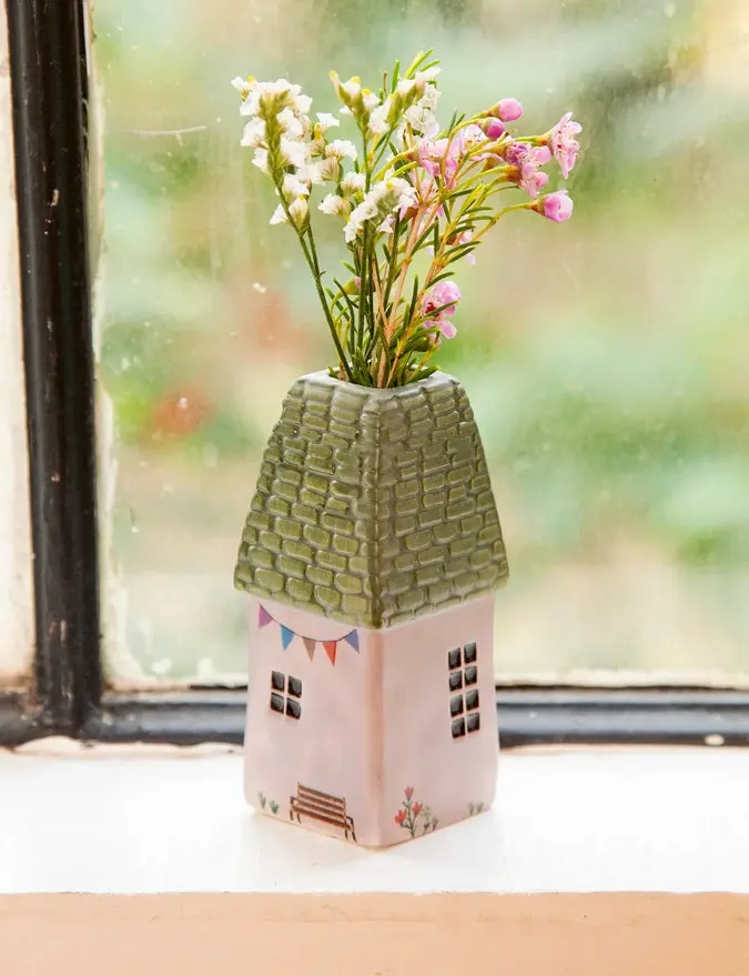 Cottage Bud Vase - Grateful