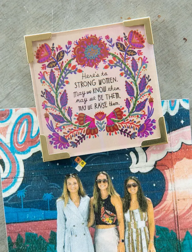 Corner Magnet Keepsake - Strong Women