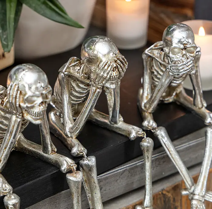 Three Wise Skeletons