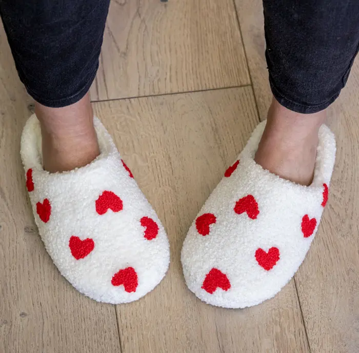Heart Slippers Set