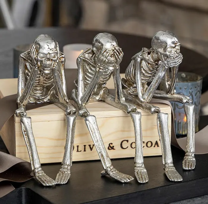 Three Wise Skeletons