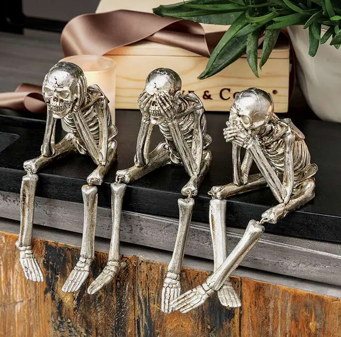 Three Wise Skeletons