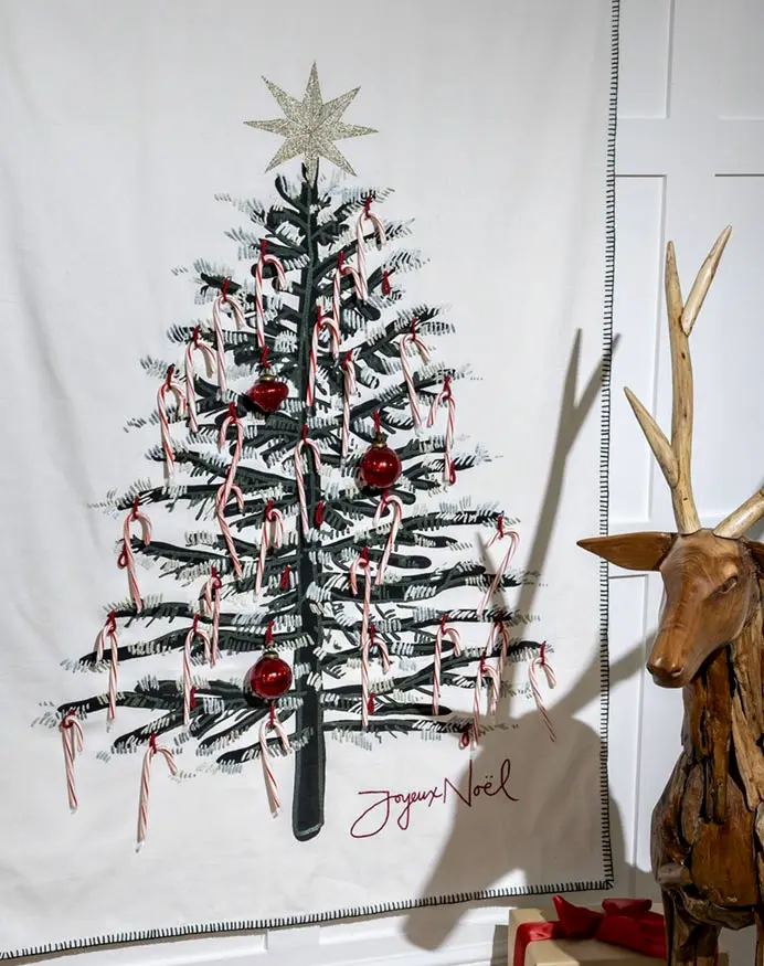 Regal Tannenbaum Tapestry