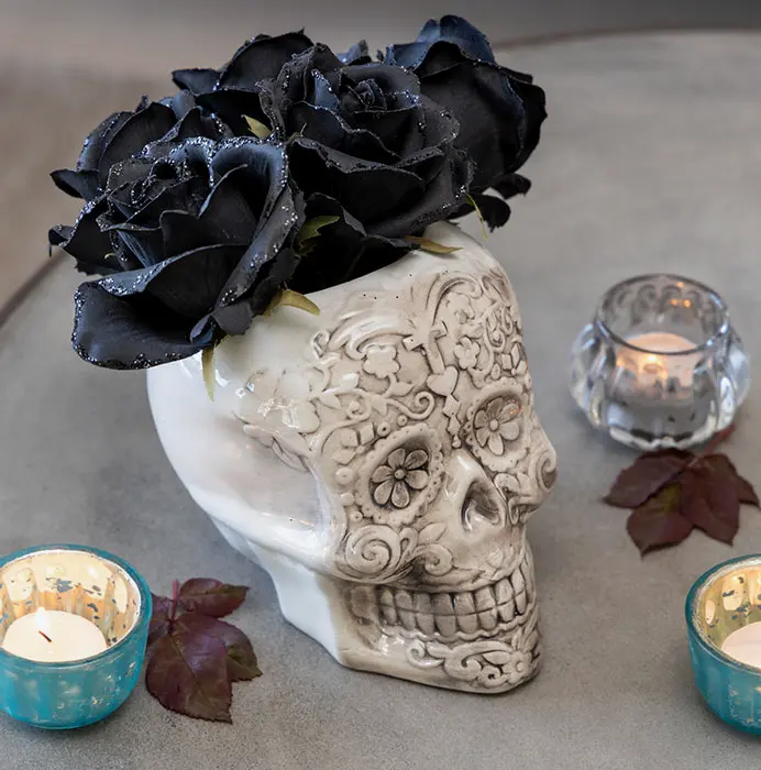 Sugar Skull & Black Roses