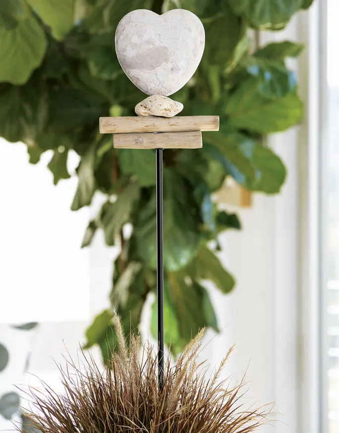 Travertine Heart Garden Stake