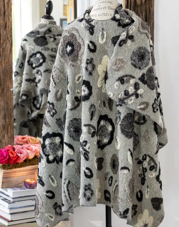 Hearts & Flora Wool Wrap