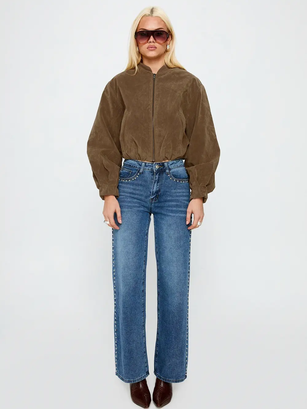 Saving Up Mid Rise Straight Leg Studded Jeans Mid Blue