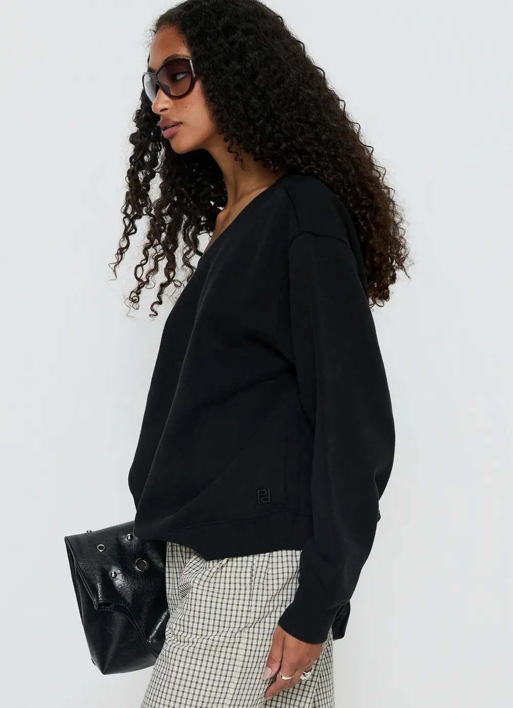 Wellness Off the Shoulder Jumper Washed Black