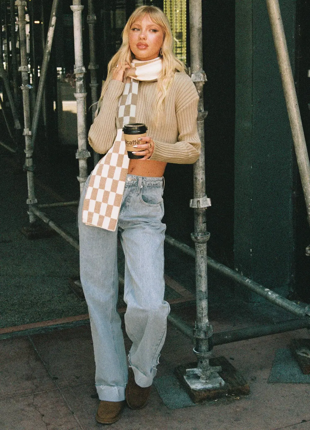 Ollie Mid Rise Straight Leg Jean Light Wash Denim