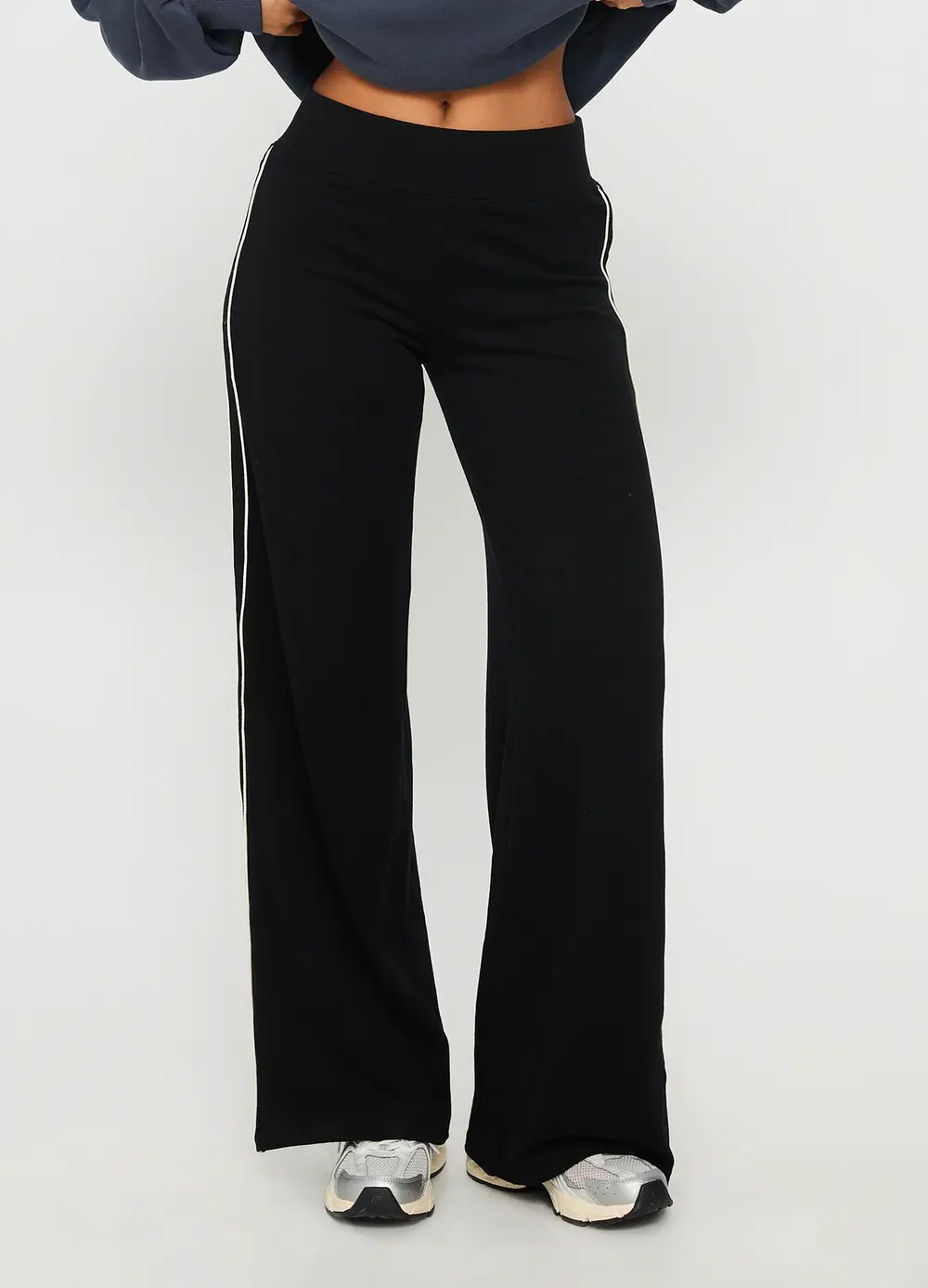 Ascenda Straight Leg Track Pant Black