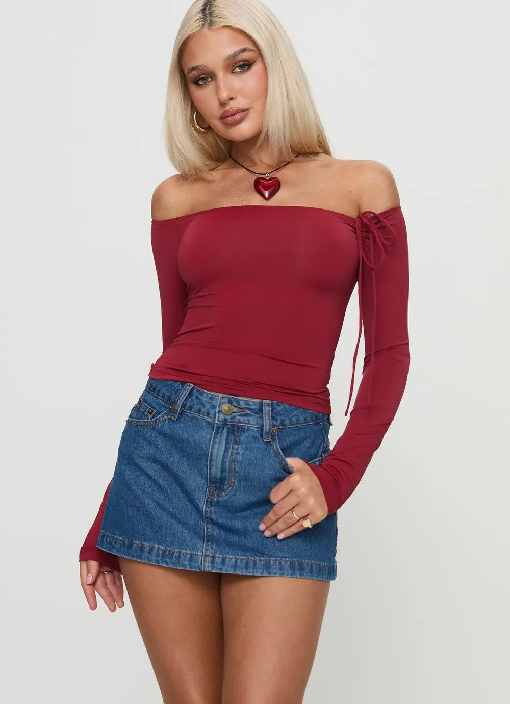 Nicolina Low Rise Denim Mini Skirt Light Wash