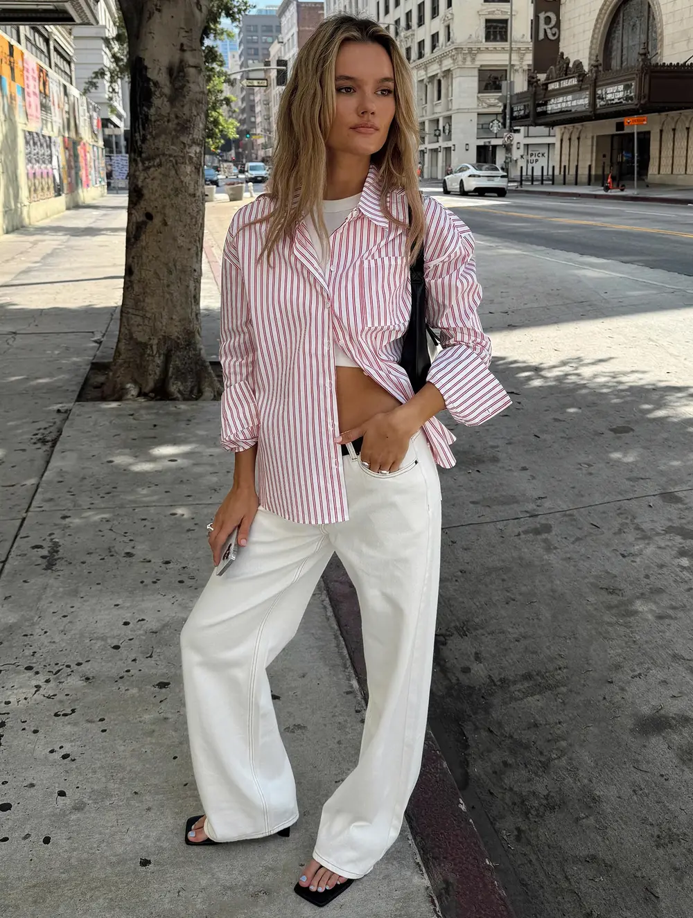 Top Model Low Rise Straight Leg Jeans Porcelain