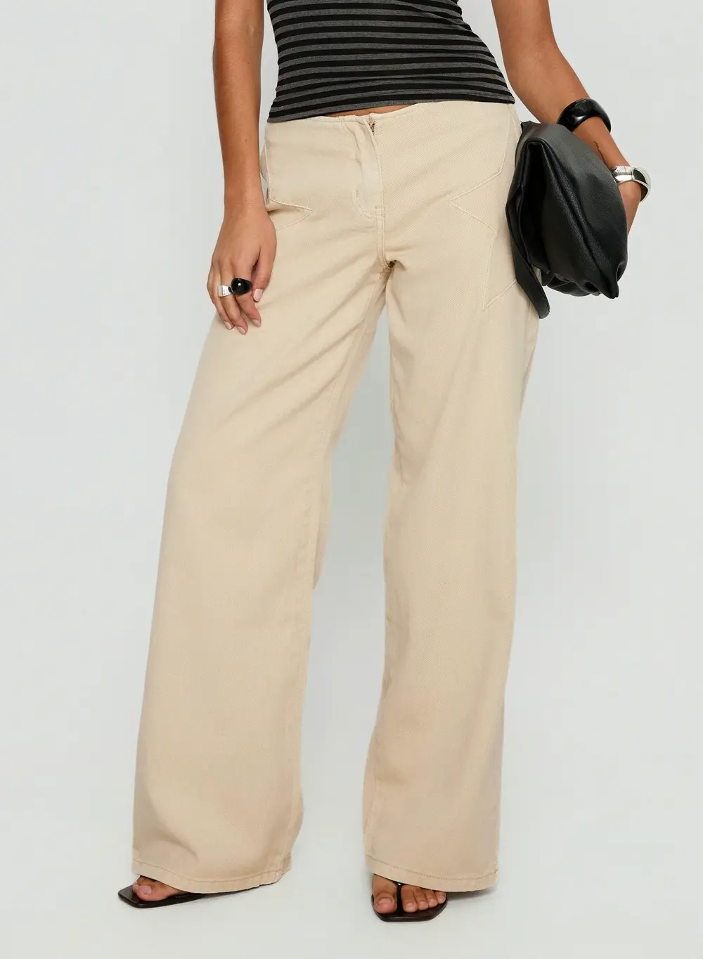 Dolley Star Stitch Mid Rise Wide Leg Jean Ecru