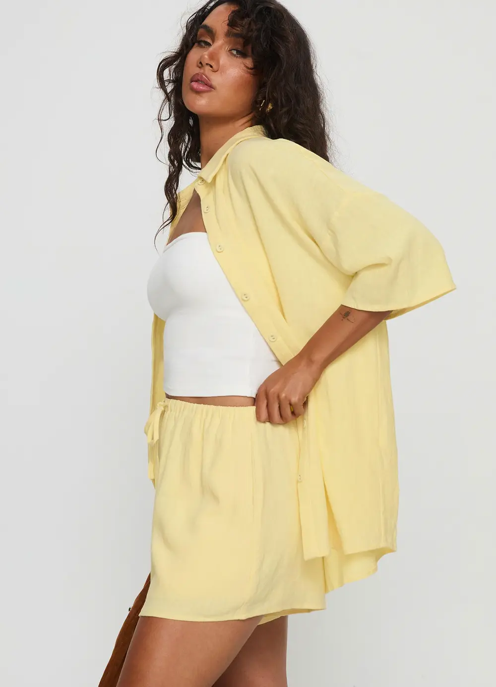 Peni Drawstring Linen Shorts Yellow