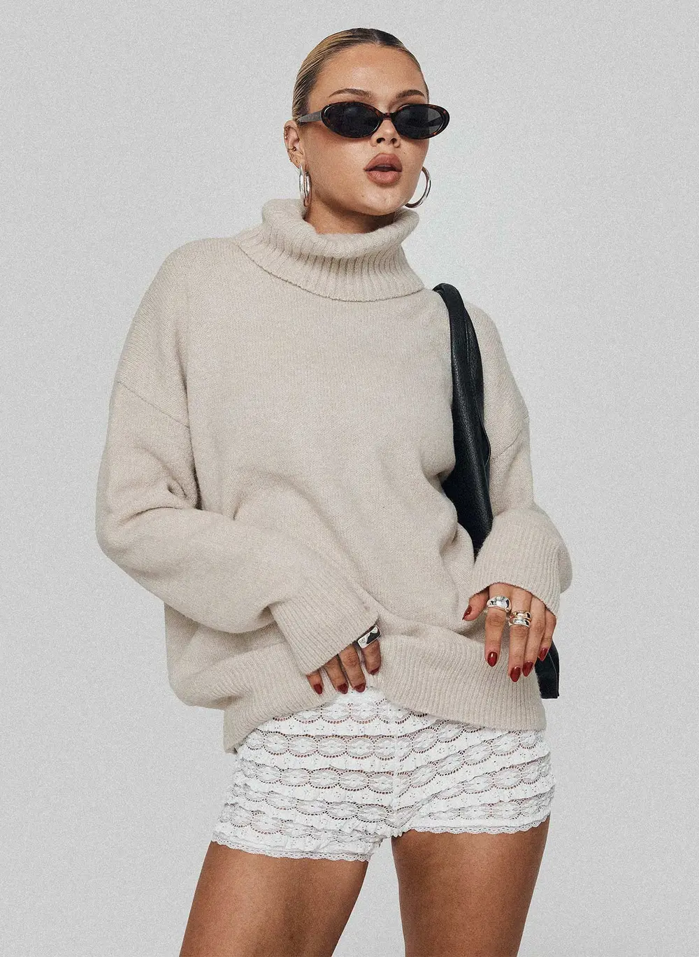 Angelis Lace Shorts White