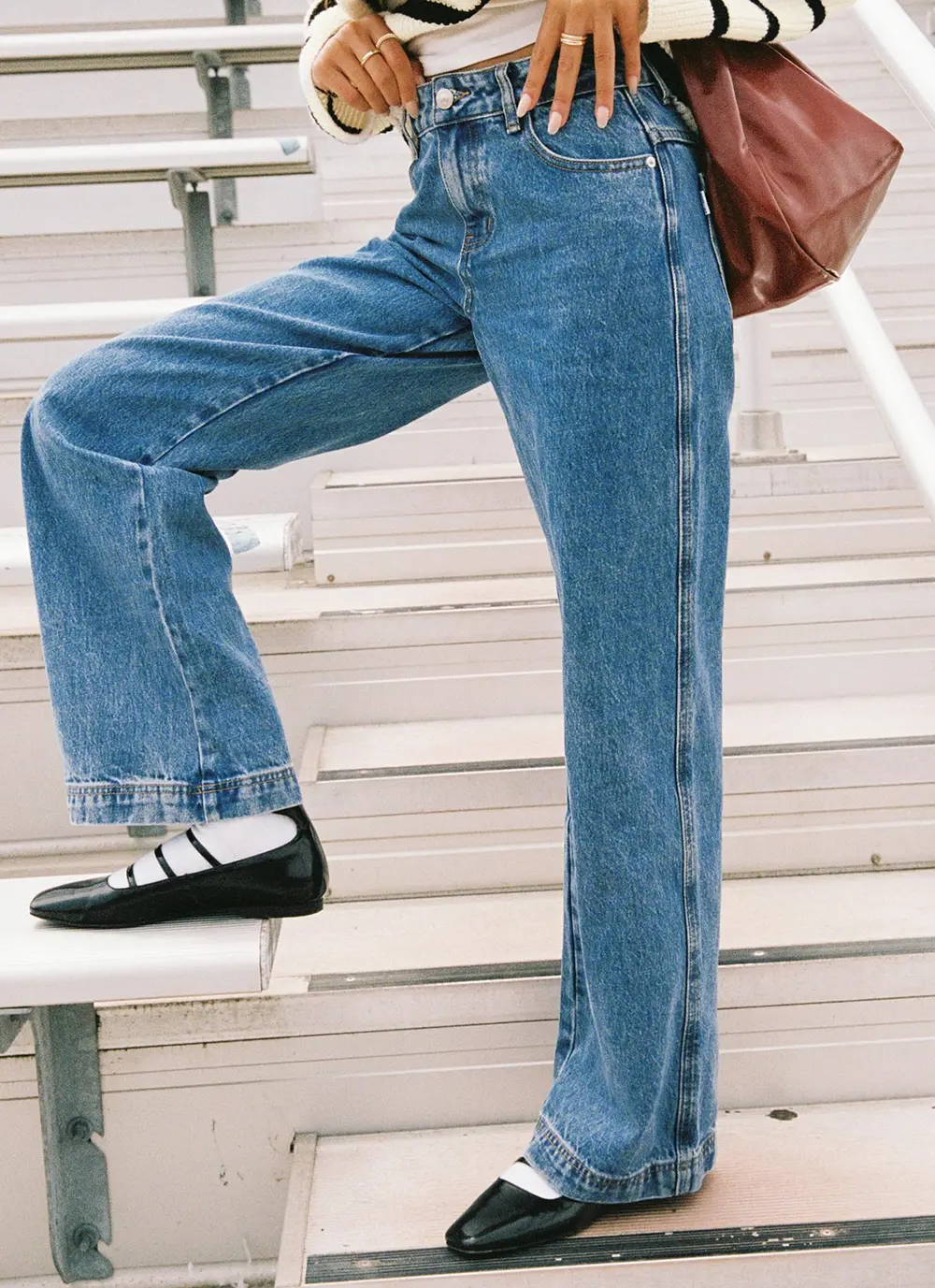 Jankins Low Rise Straight Leg Jeans Mid Wash