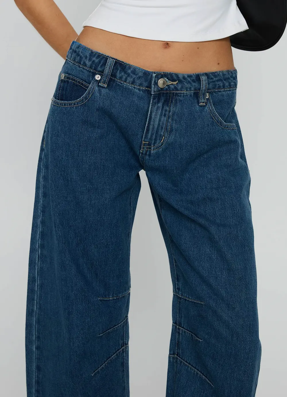Tippie Low Rise Barrel Leg Jeans Mid Wash