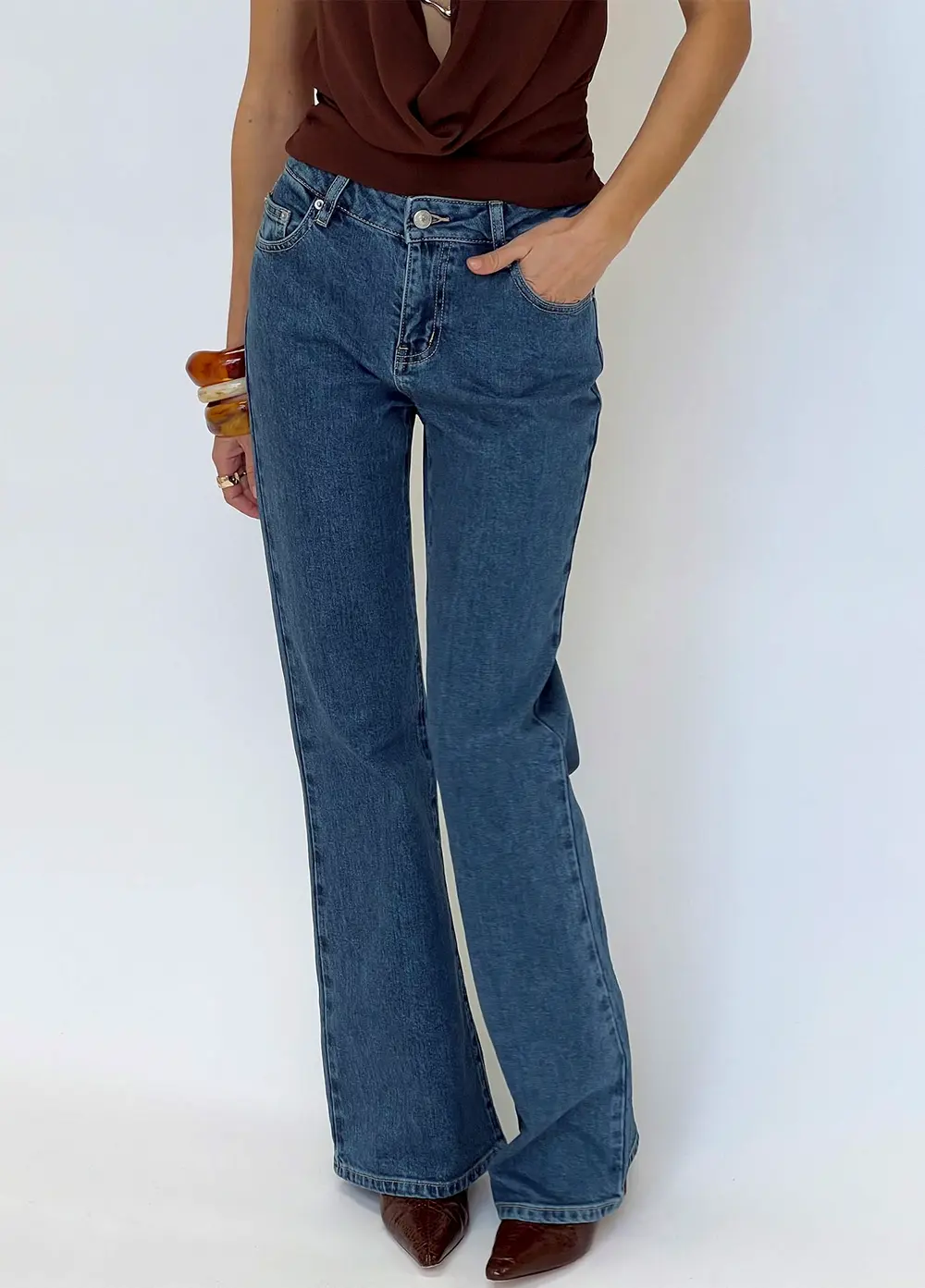 Magic Mirror Mid Rise Bootleg Jeans Mid Blue Wash
