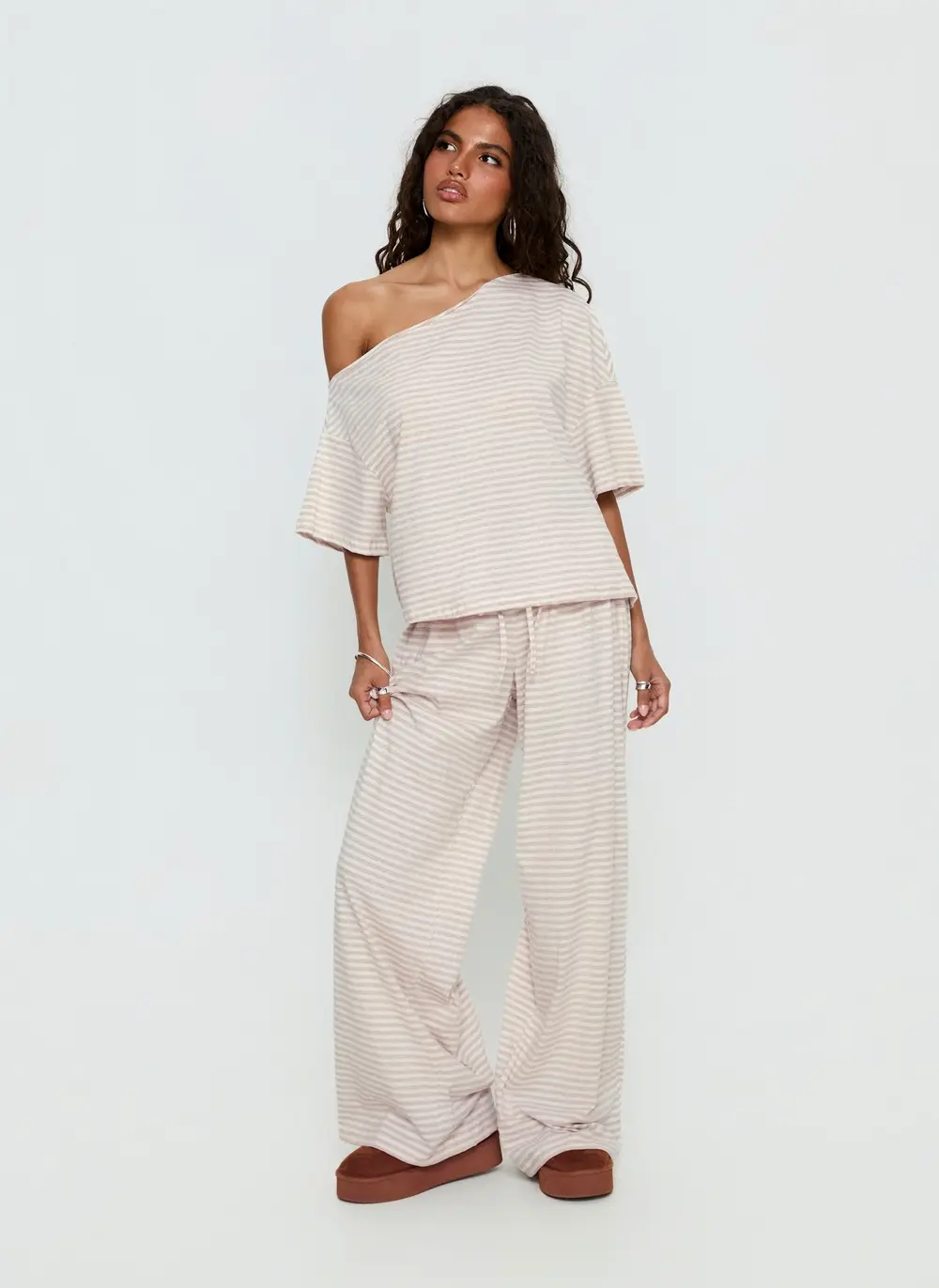 Tobie Off Shoulder Sleep Set Beige Stripe