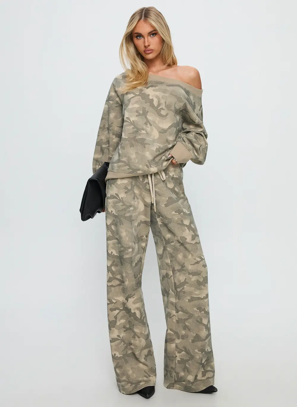 Wellness Off The Shoulder Jumper Washed Camo